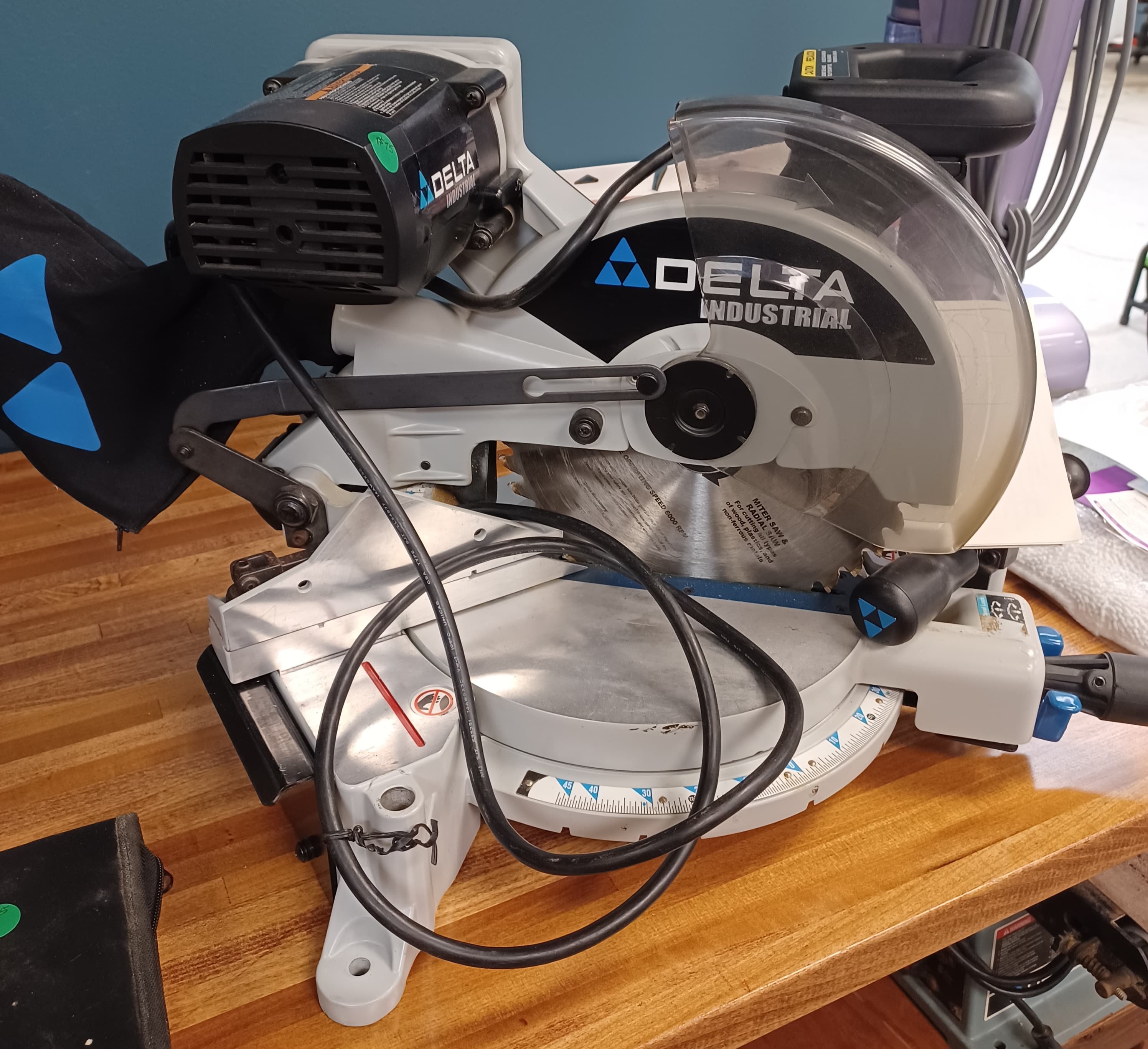 Delta 10 inch miter saw